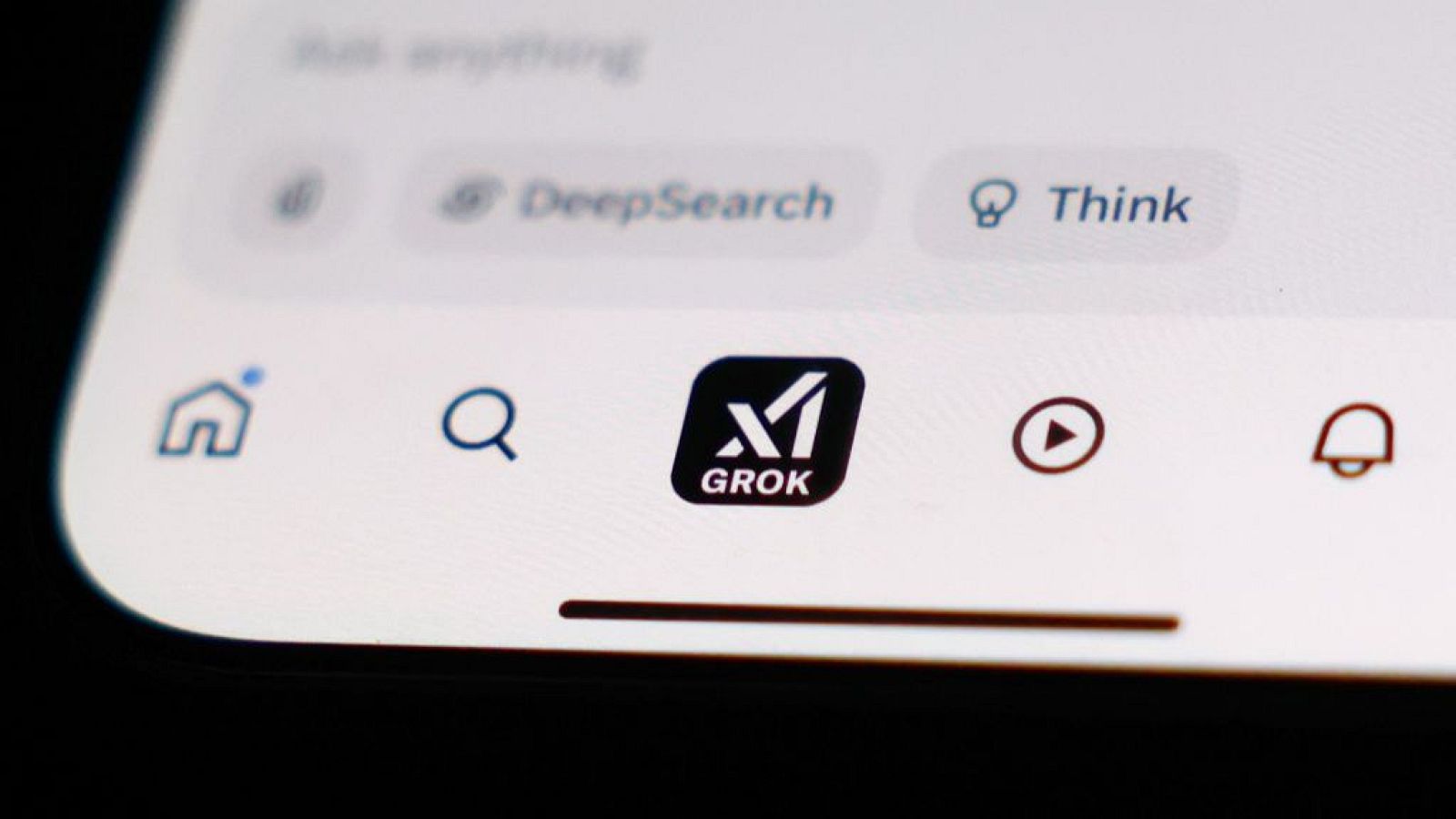 Irlanda investiga a X por el uso de datos personales de usuarios de la Unión Europea para entrenar a la IA Grok