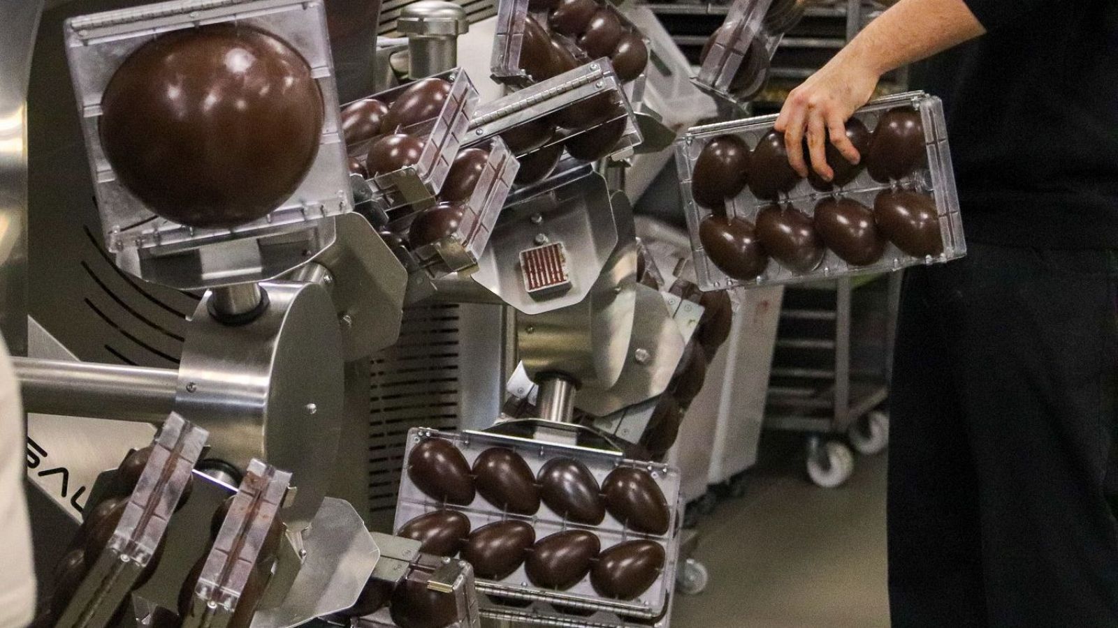 Ous de Pasqua que s'elaboren a l'obrador del mestre pastisser Lluc Crusellas