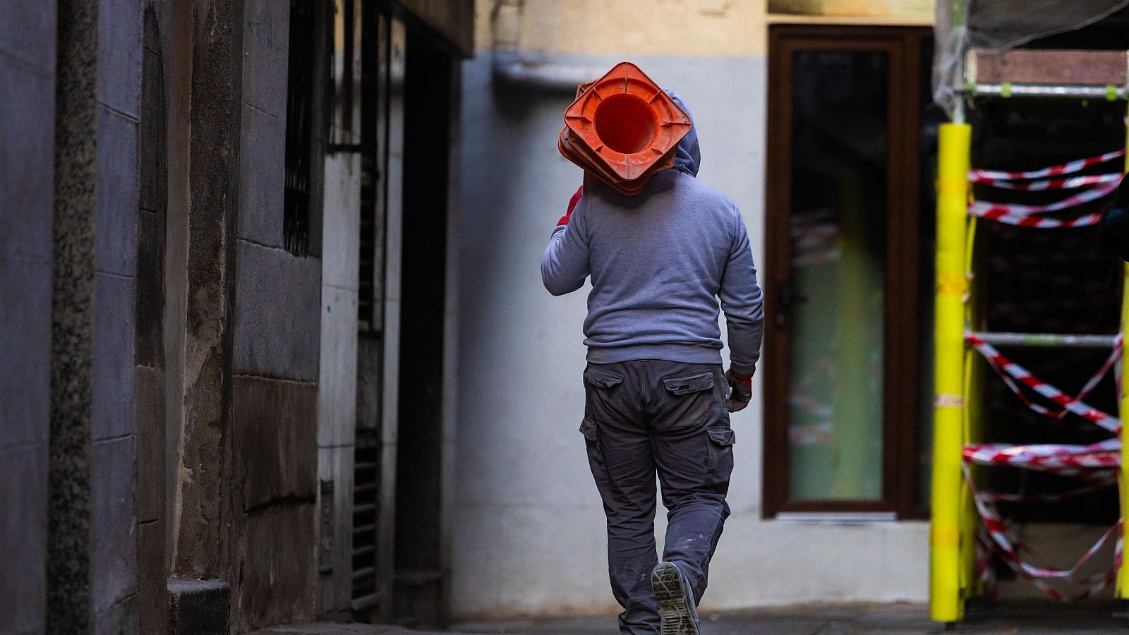 España registra la mayor tasa de sobrecualificación de la UE: el 35% tiene un puesto inferior a su formación