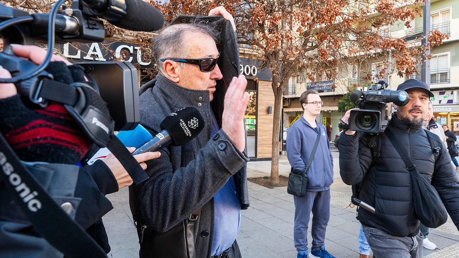 Abren juicio oral al juez jubilado Manuel Piñar, acusado de un delito de odio