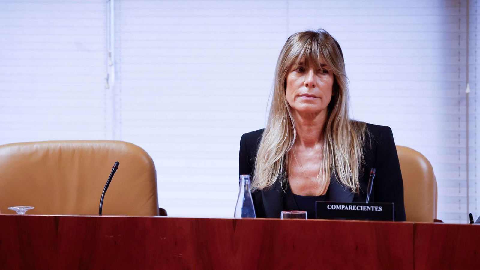 La mujer del presidente del Gobierno, Begoña Gómez, en comisión parlamentaria.