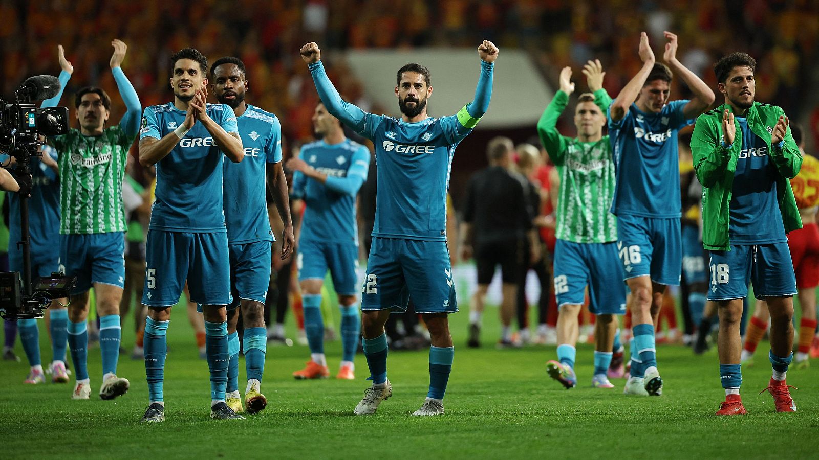 El Betis hace historia en la Conference: jugará sus primeras semifinales europeas