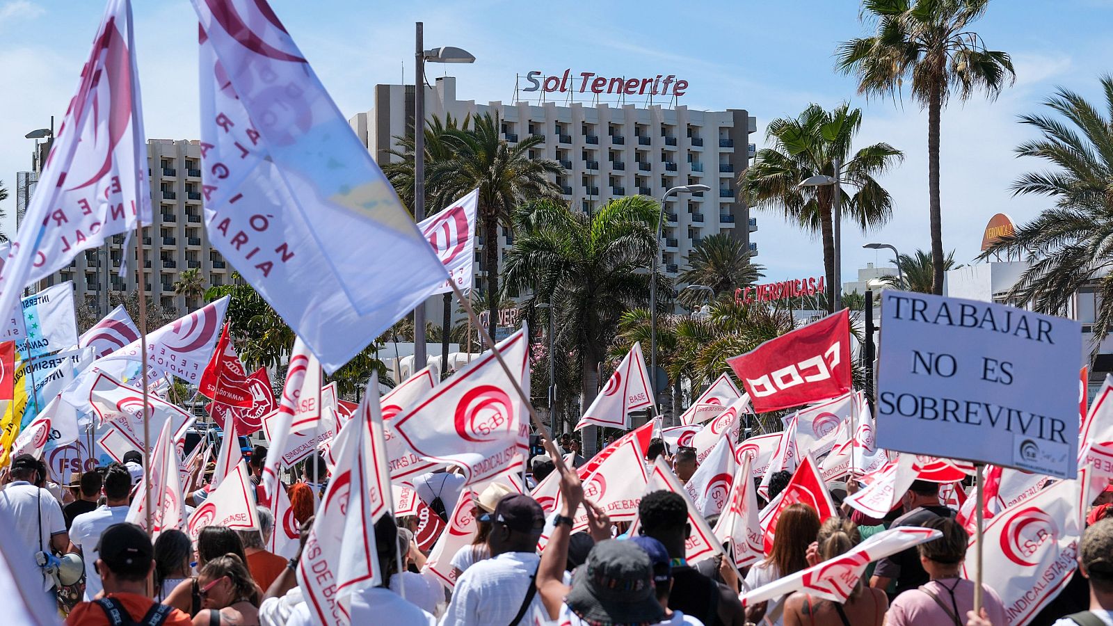 El sector turístico y de hostelería de Tenerife afronta su segunda jornada de huelga consecutiva