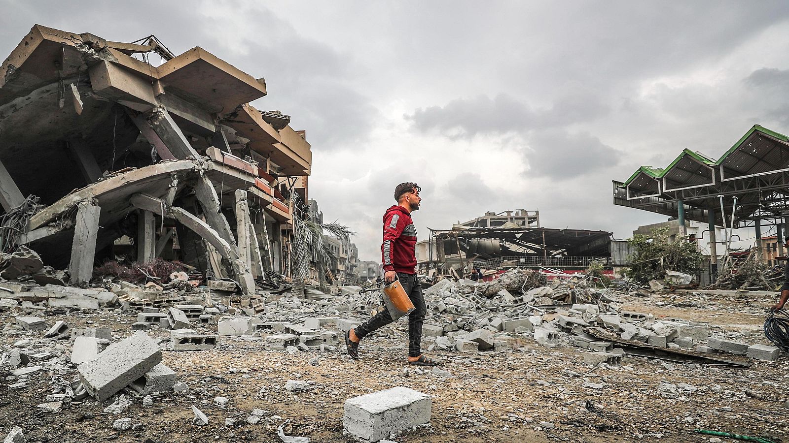 Israel mata a 50 palestinos en Gaza cuando se cumple un mes de la ruptura de la tregua