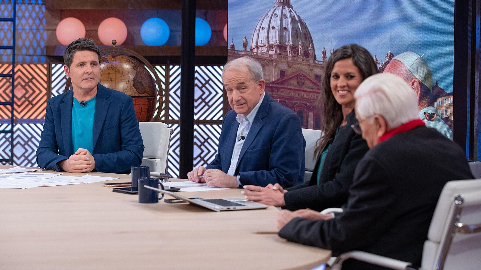 Actualidad en `Malas Lenguas´ con Jesús Cintora