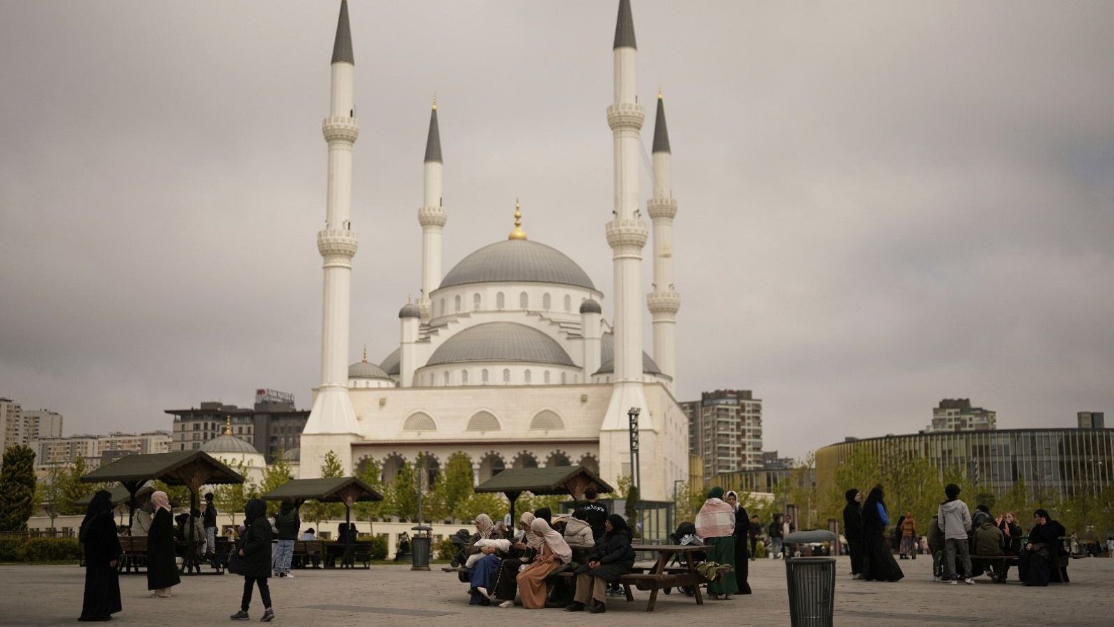 Un terremoto de magnitud 6,2 ha sacudido Estambul,