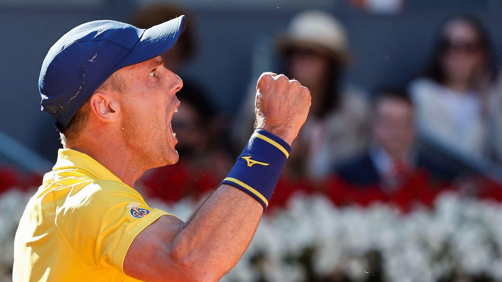 Roberto Bautista vence a Jaume Munar en el Mutua Madrid Open