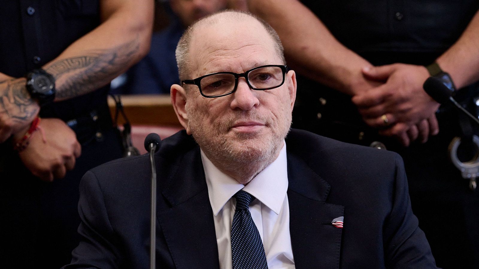 El productor de cine de Hollywood Harvey Weinstein comparece ante el Tribunal Penal de Manhattan