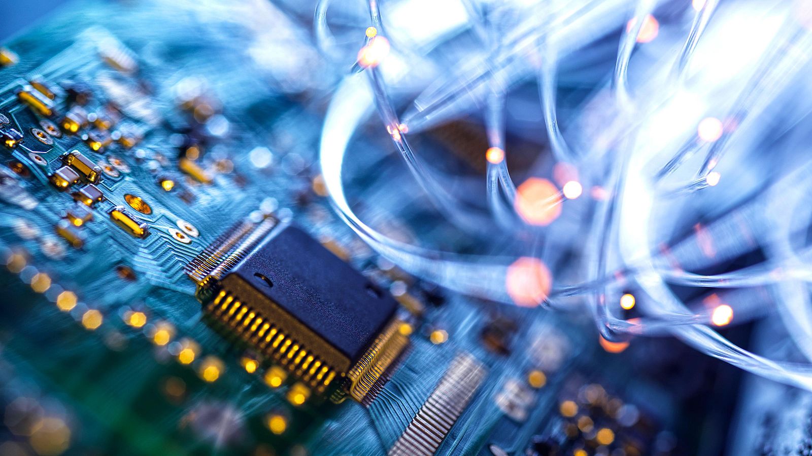 Experimento de comunicación cuántica con fibra óptuica convencional.