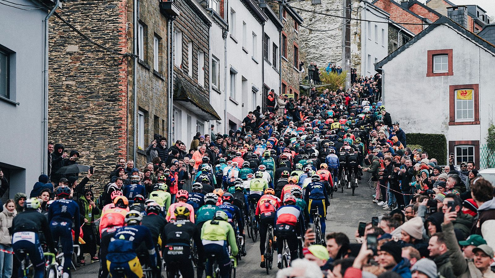 Lieja Bastogne Lieja 2025: imagen de la carrera decana de las clásicas de primavera
