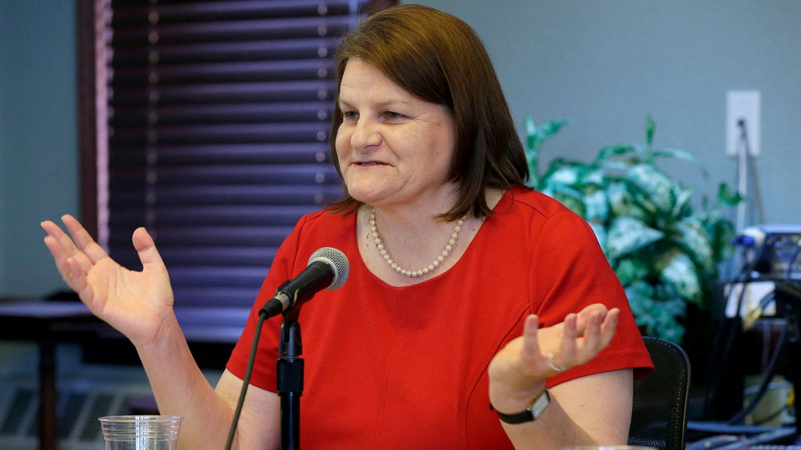 Detienen a una jueza en Estados Unidos por presuntamente obstruir una operación contra la inmigración