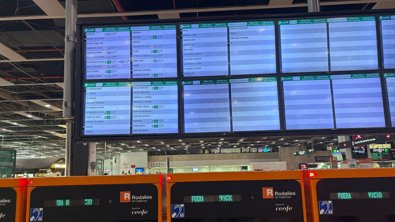 Rodalies reprèn parcialment el servei després de gairebé 24 hores d'aturada