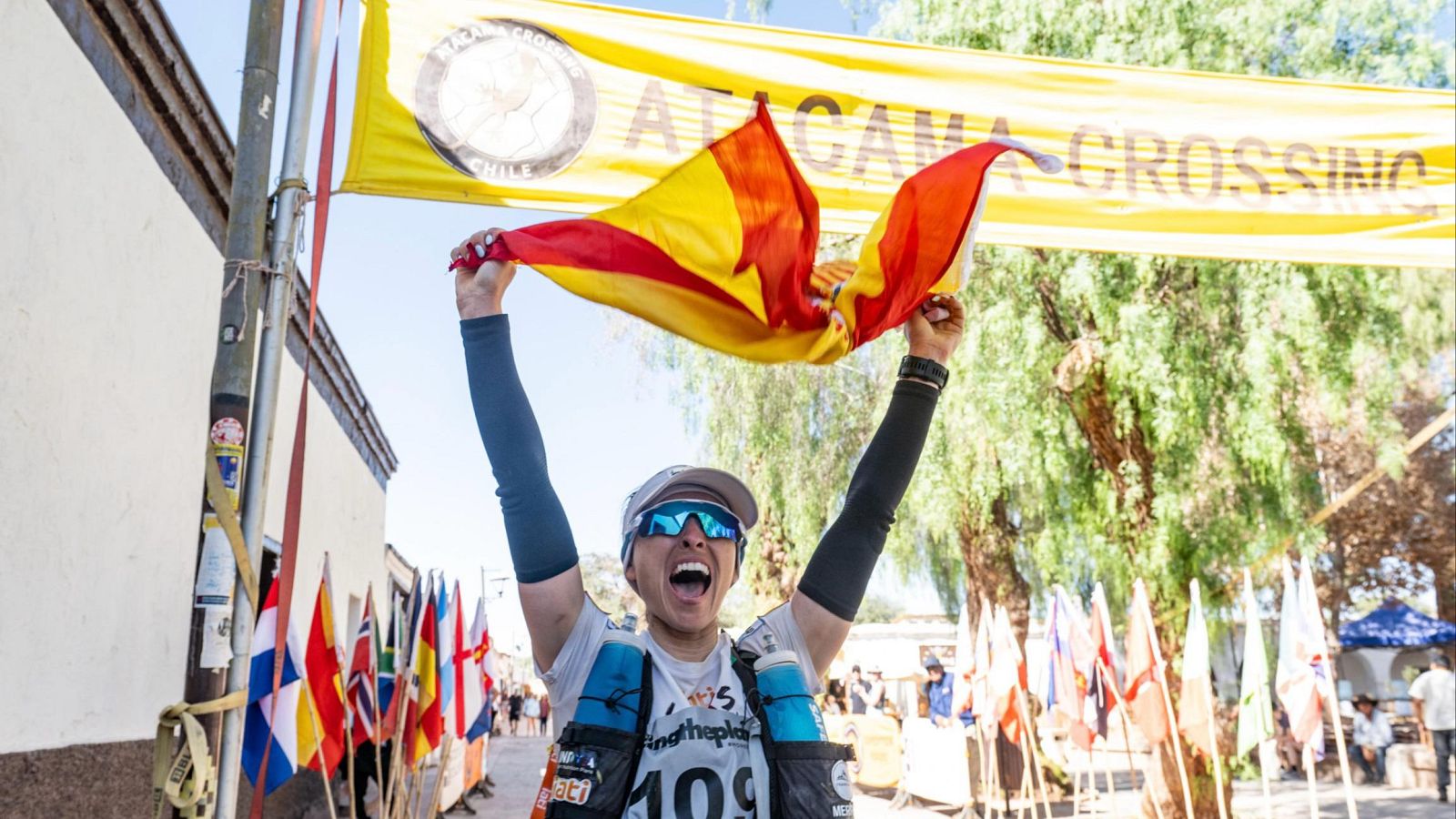 Maigua Ojeda llega a la meta del Atacama Crossing y consigue la victoria