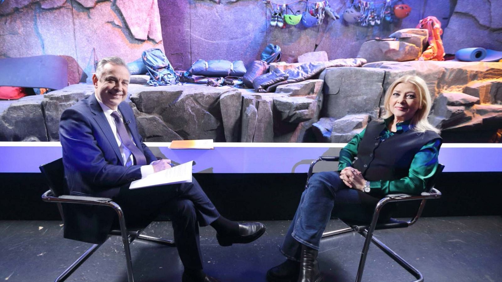 Jenaro Castro con Amparo Larrañaga en un momento de la entrevista