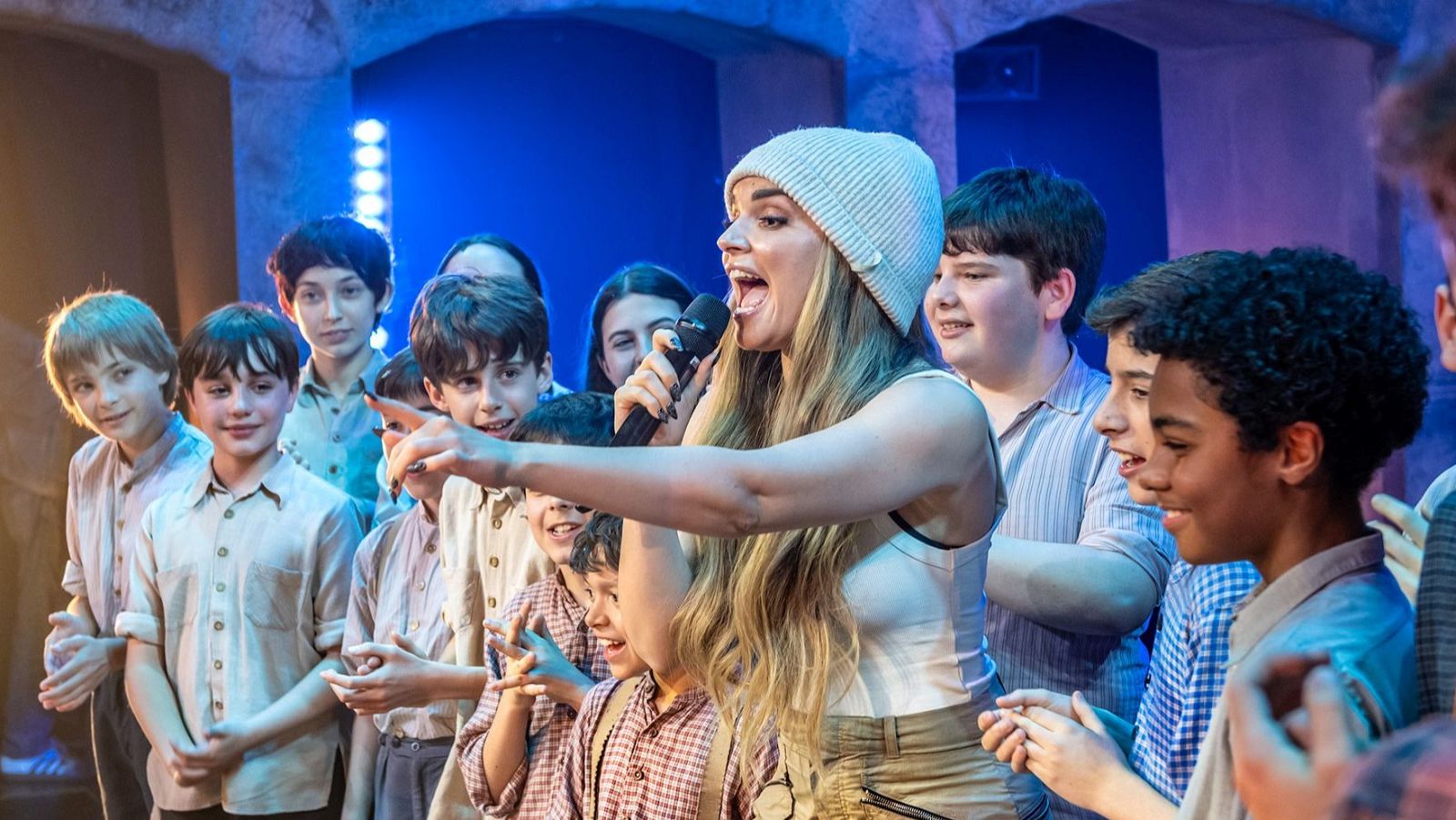 Melody con 'Los chicos del coro'