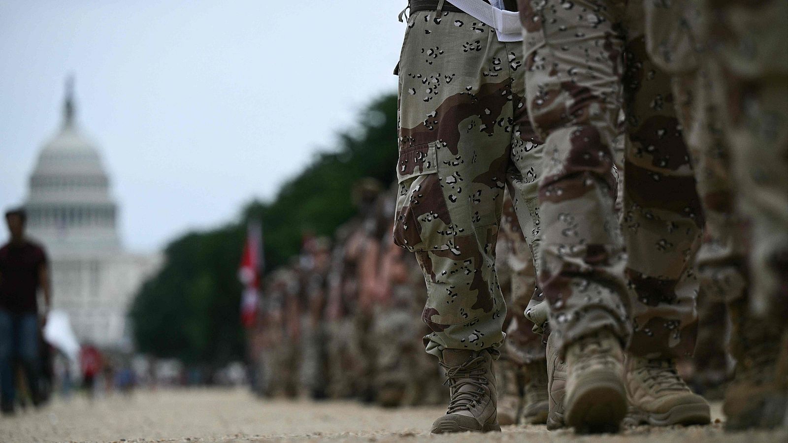 El Supremo de EE.UU. avala el veto de Trump a la participación de personas trans en el ejército