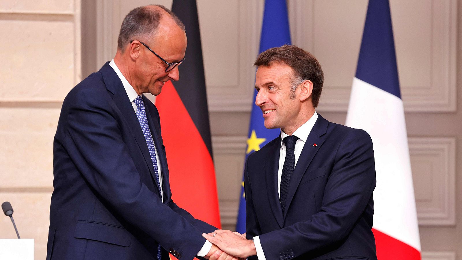 Merz se reúne en París con Macron en su primer viaje como canciller