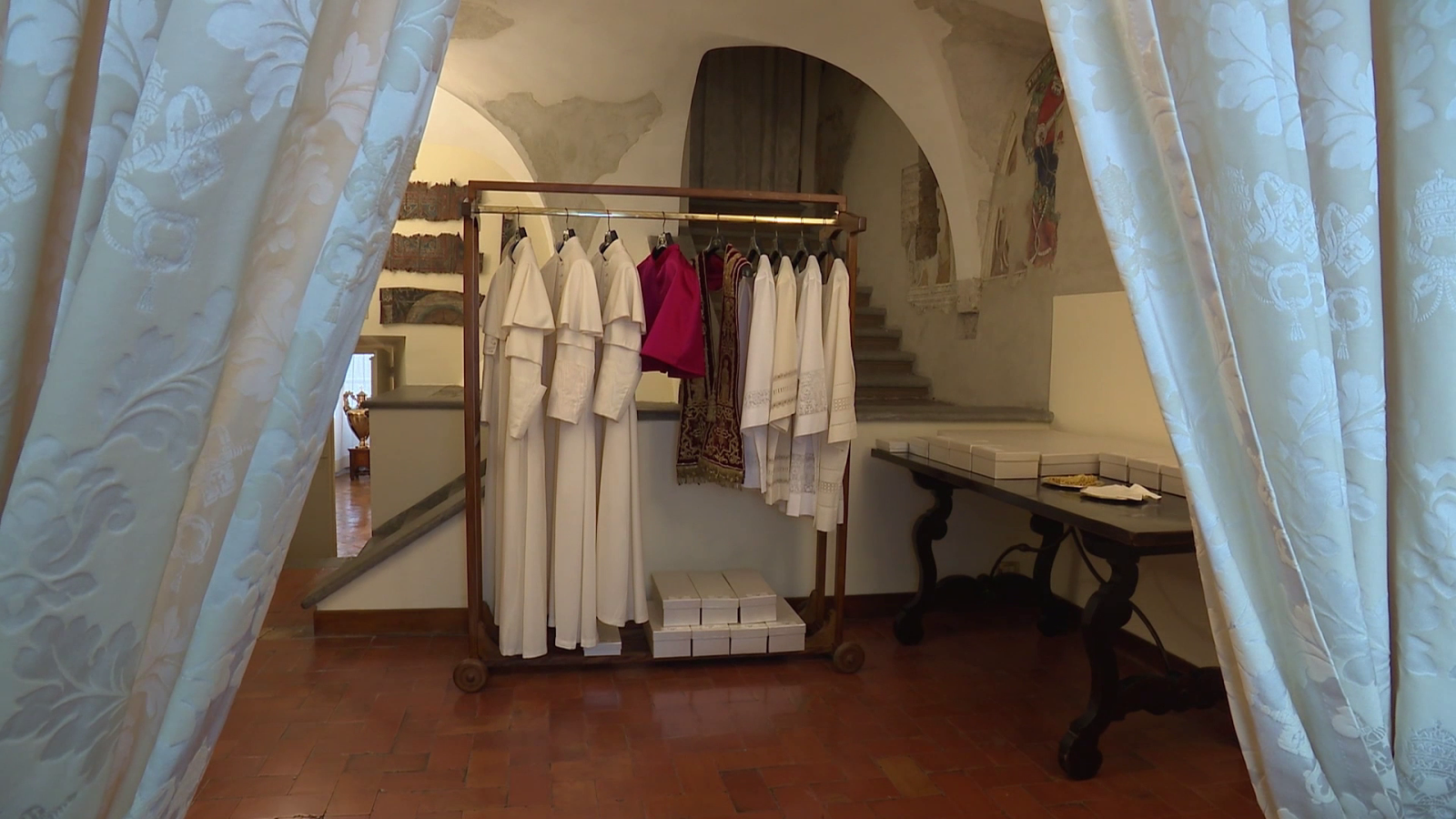 La sotana del nuevo papa ya está preparada