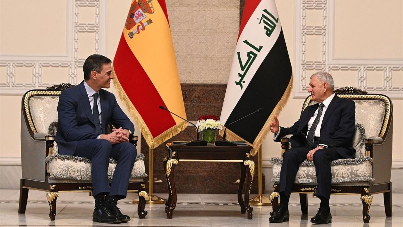 El presidente iraquí recibe en Bagdad al jefe del Ejecutivo español, Pedro Sánchez, en 2023