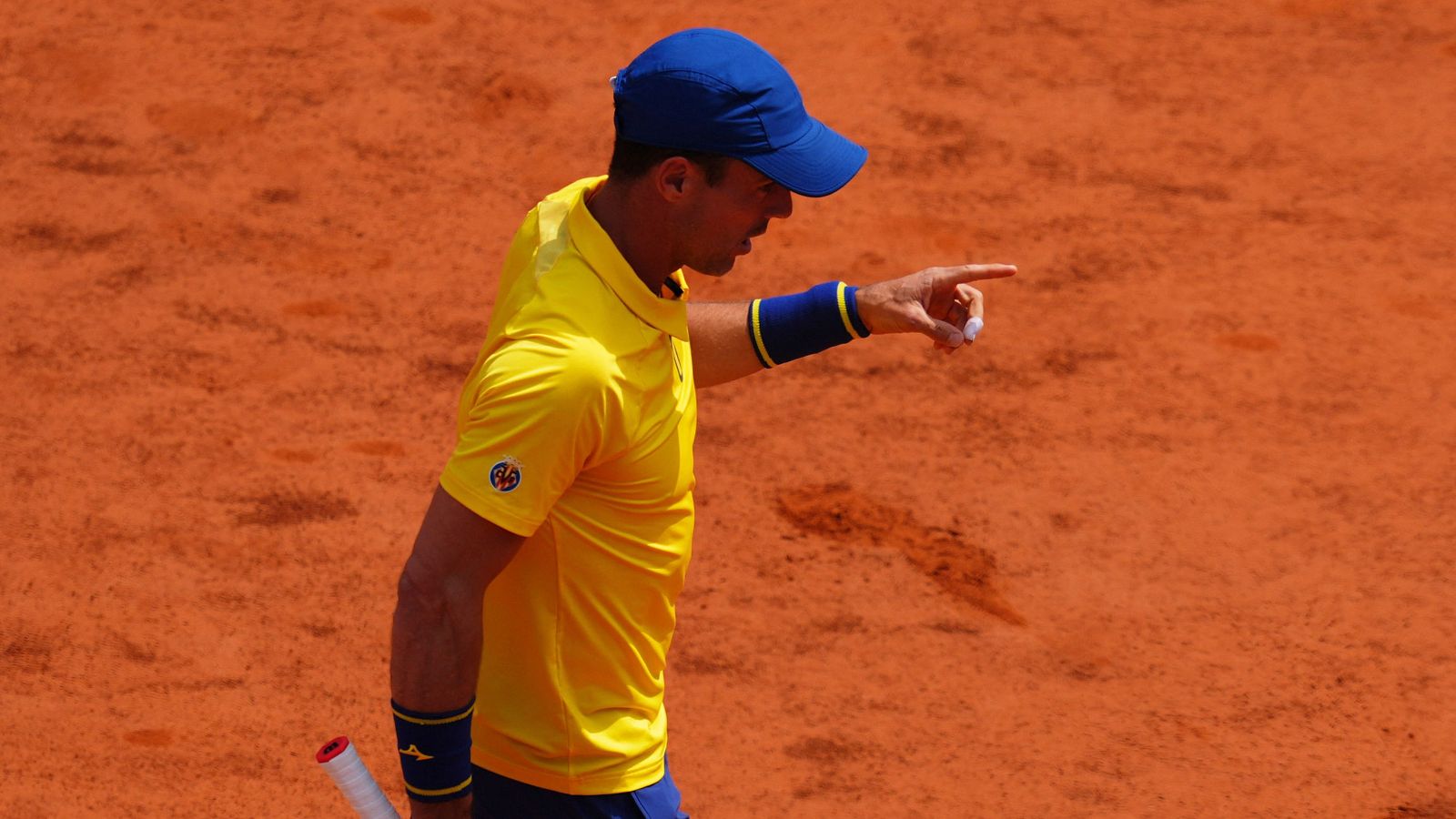 Bautista gana a Arnaldi en Roma