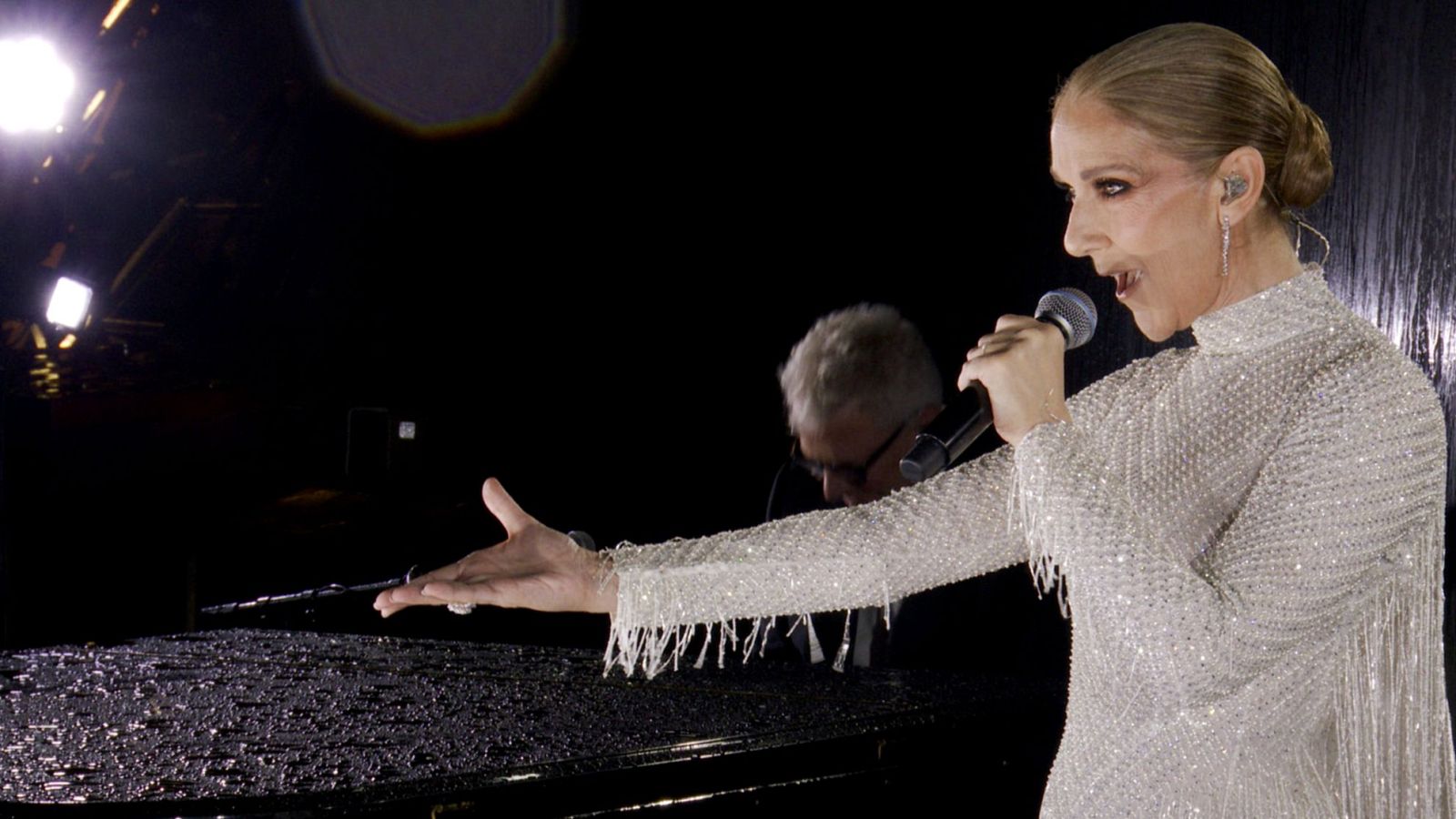 Las fotos que desatan la euforia por la posible presencia de Céline Dion en Eurovisión: ¡Melody le ha comentado!