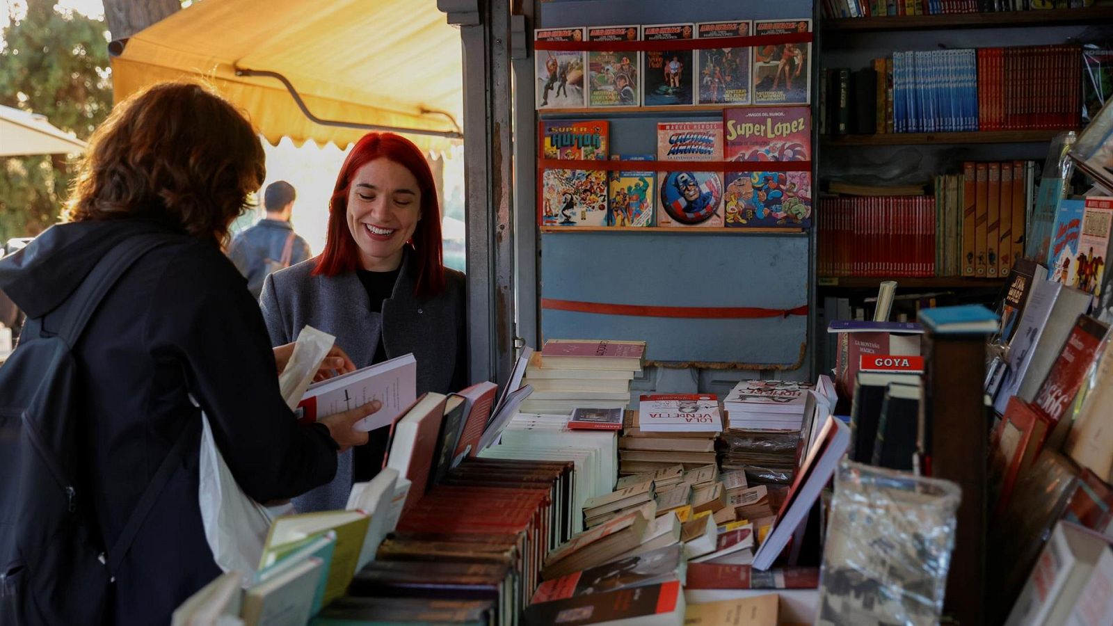 Las mujeres en la Cuesta de Moyano