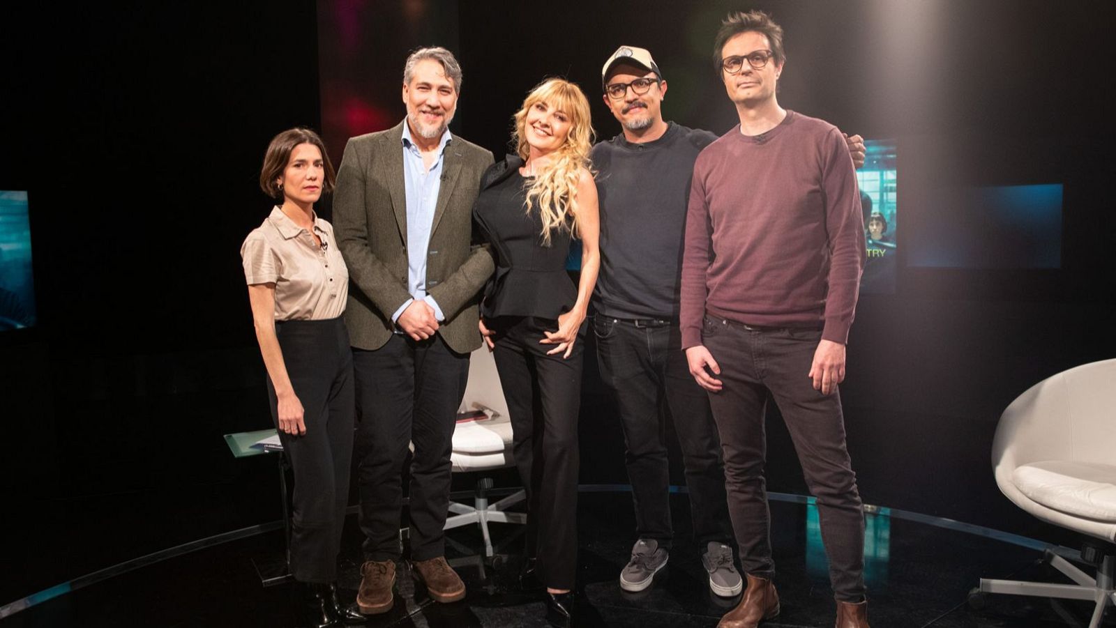 Cayetana Guillén Cuervo, con los invitados al programa de esta semana