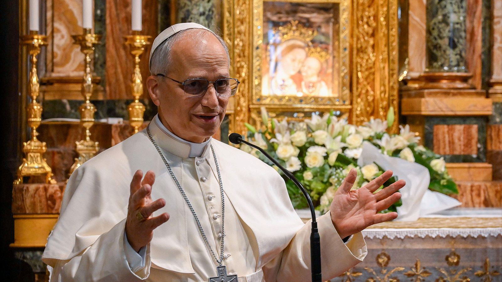 El nuevo papa León XIV: pisada leonina y con garra