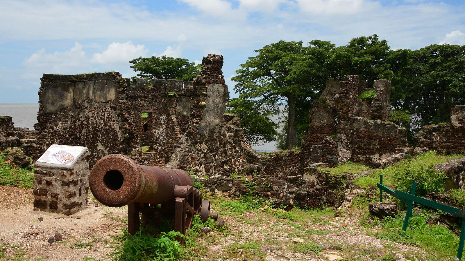 Kunta Kinteh, la petita illa de Gàmbia amb un passat esclavista