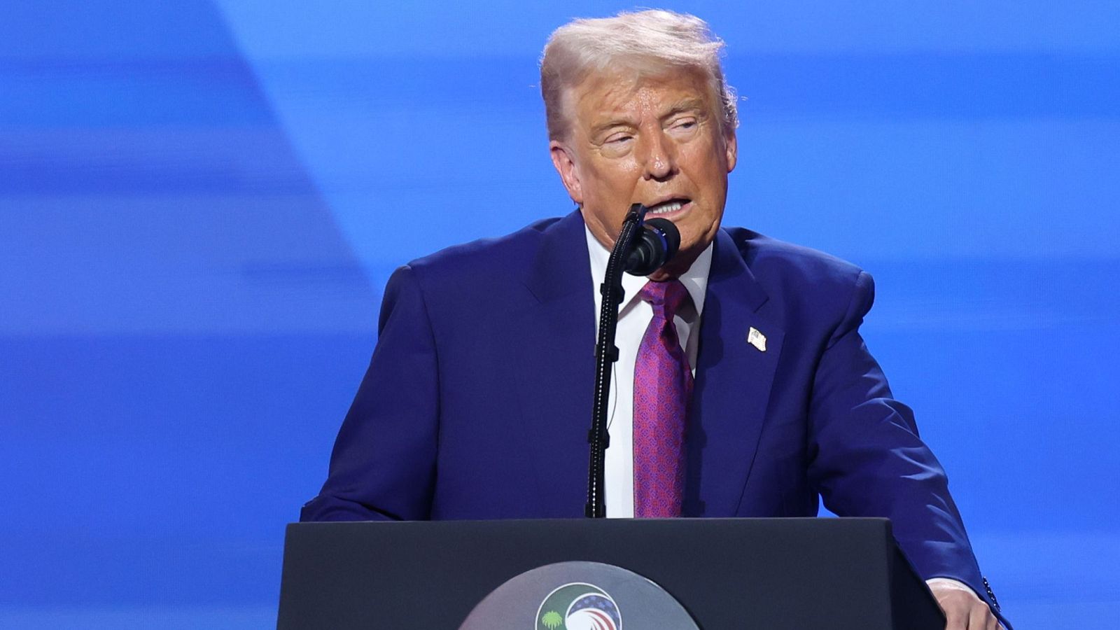 Trump anuncia el levantamiento de sanciones contra Siria