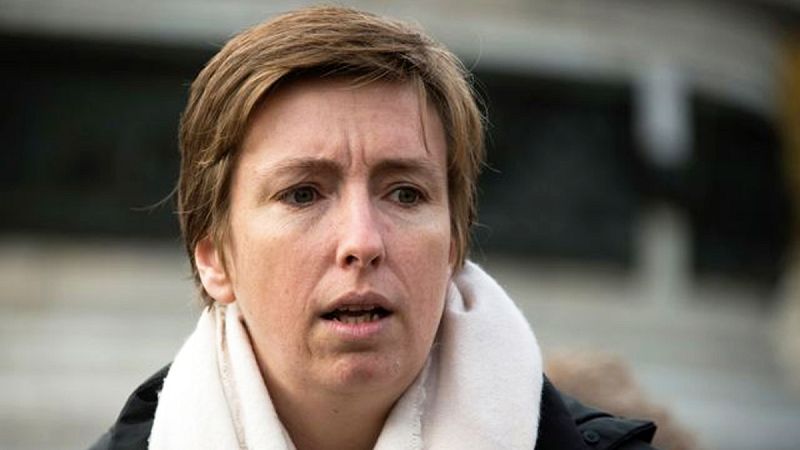 Feministas francesas responden al manifiesto que defiende la libertad de los hombres "a importunar"