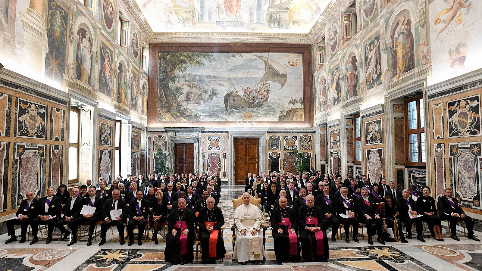 Imagen del papa León XIV durante el encuentro con los representantes diplomáticos acreditados ante la Santa Sede