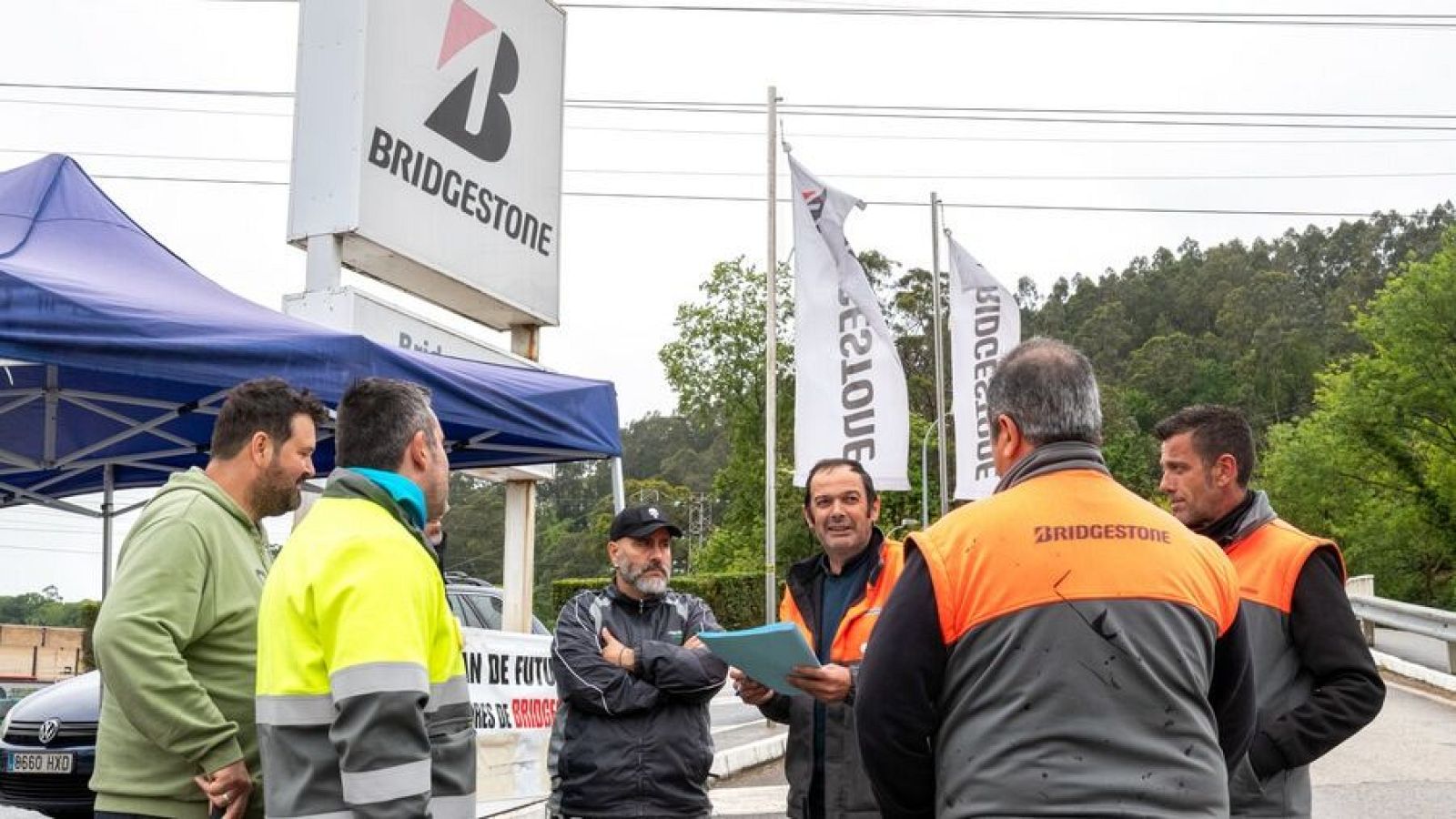 Los trabajadores de Bridgestone votan en referéndum la propuesta definitiva de ERE de la empresa