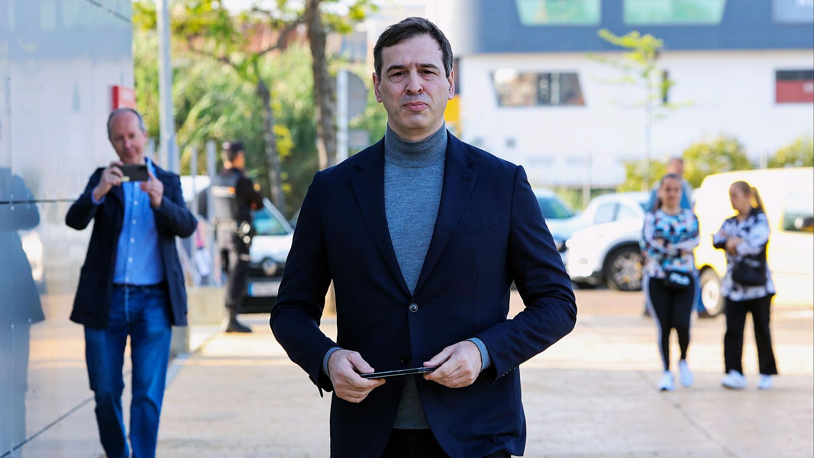 David Sánchez, hermano del presidente del Gobierno, a su llegada a los juzgados de Badajoz