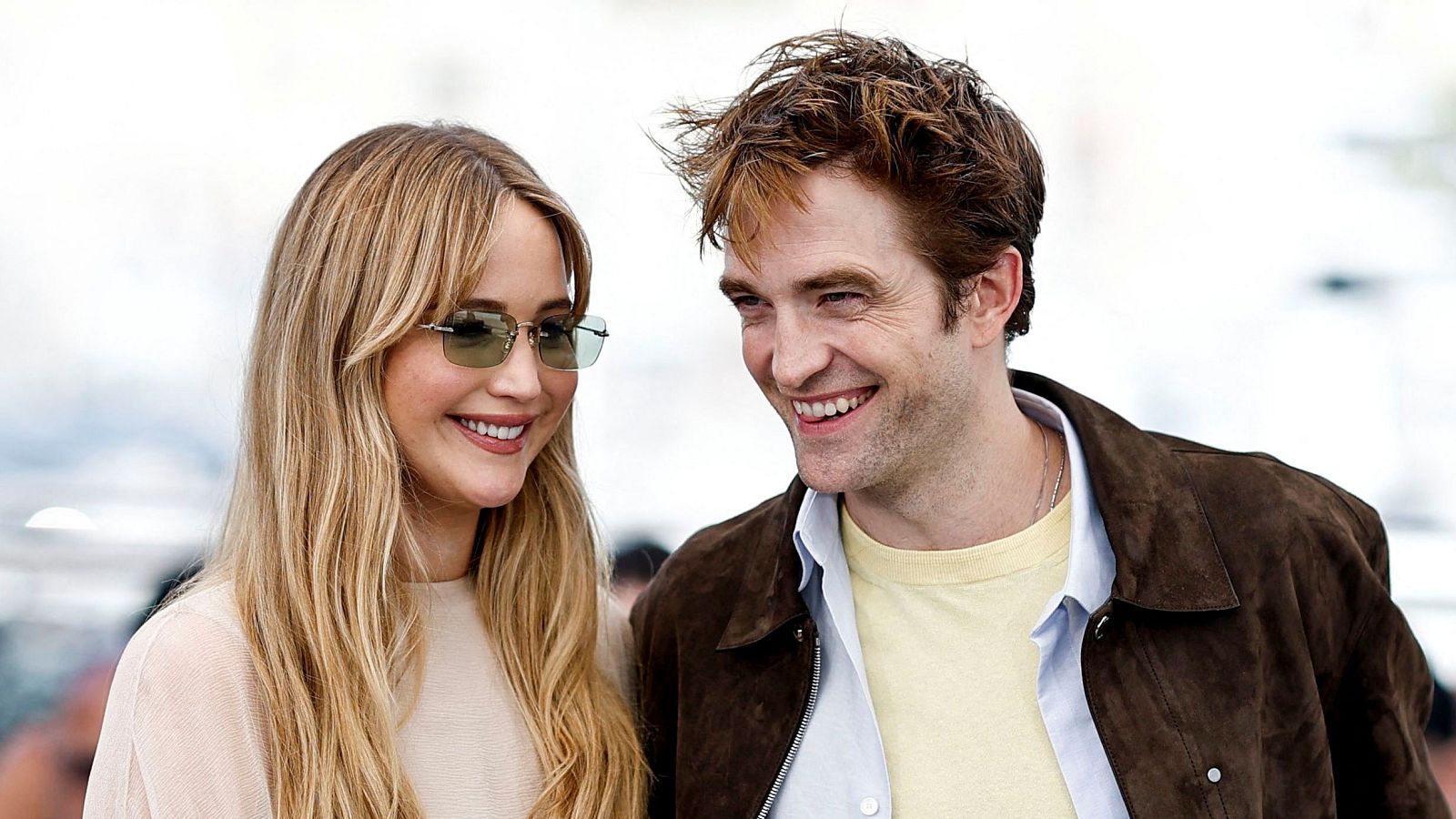 Jennifer Lawrence y Robert Pattinson, en la presentación en Cannes de 'Die, my love'