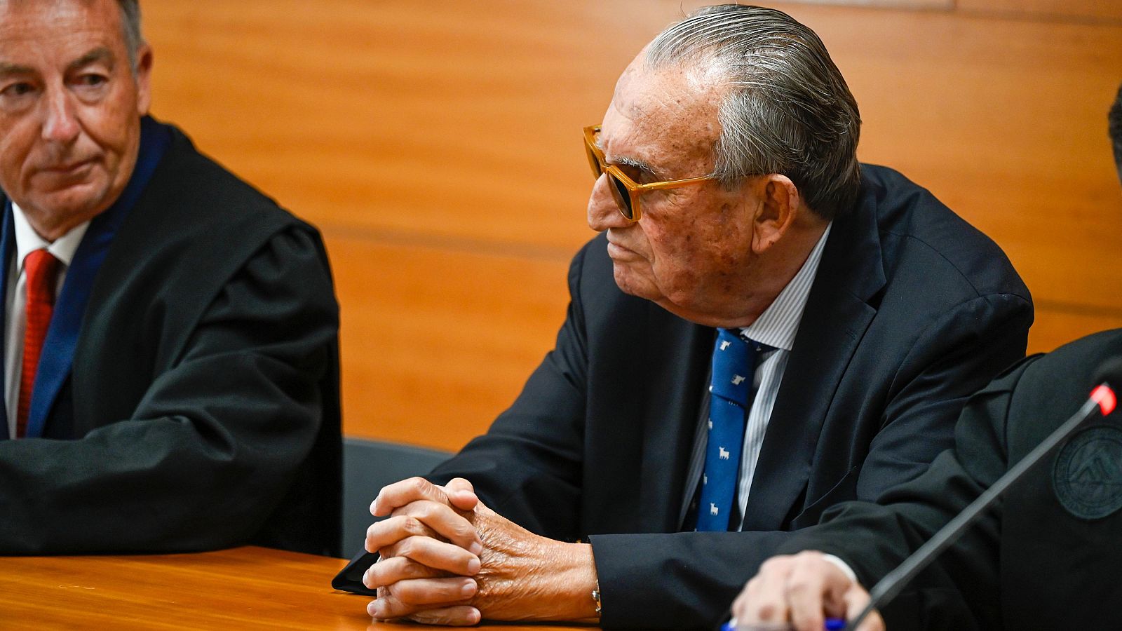 El expresidente de la Diputación de Castellón, Carlos Fabra, en la Audiencia de Castellón