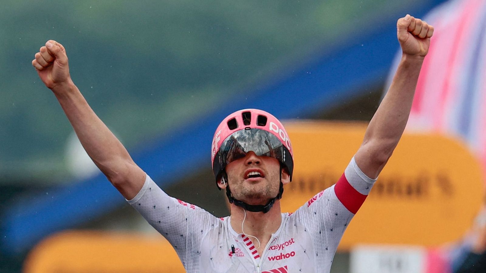 Asgreen celebra su victoria en el Giro de Italia