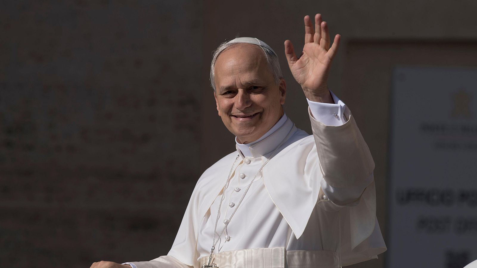 León XIV:  En un mundo "en guerra", estamos llamados a "construir la paz"