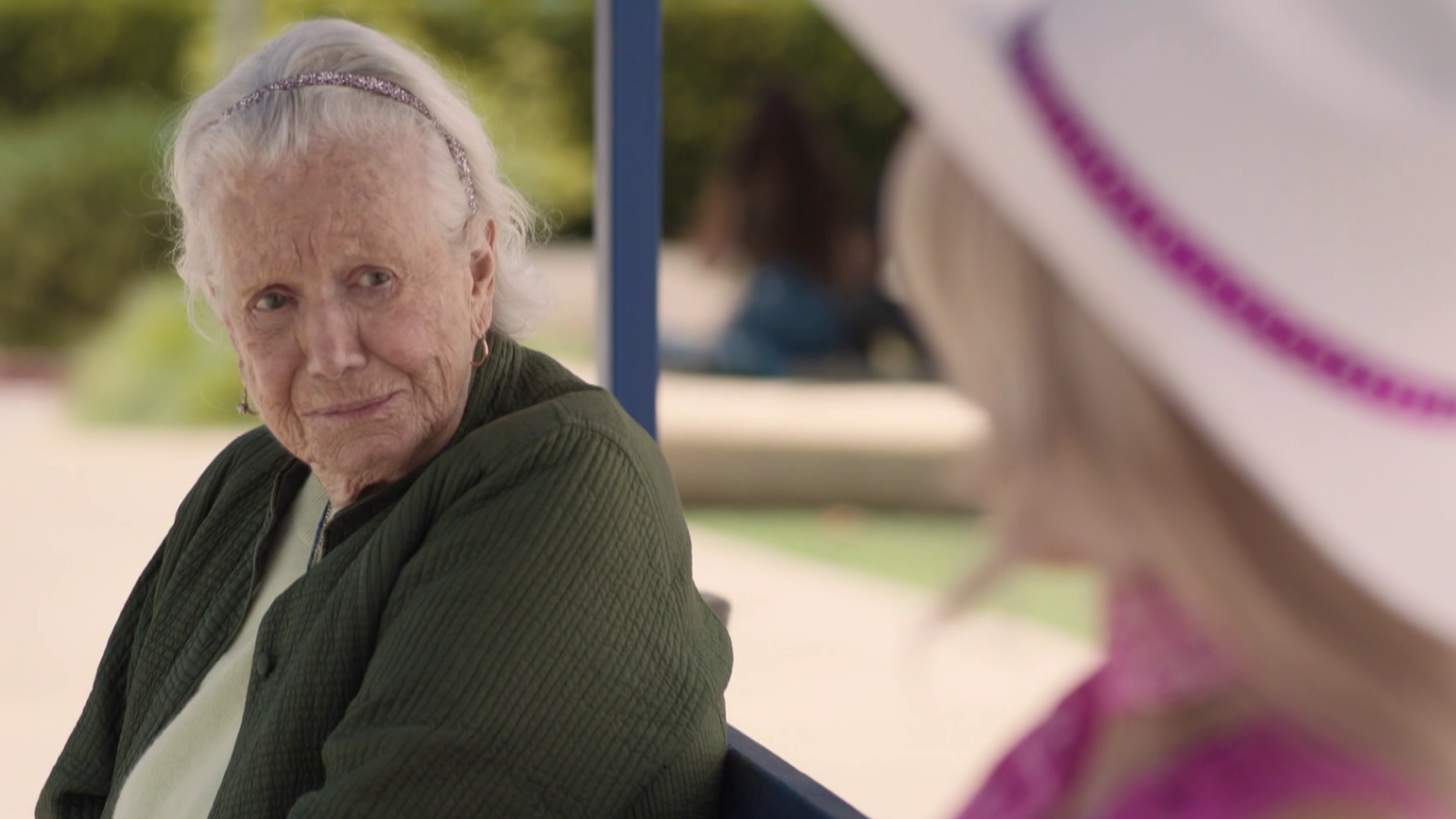 ¿Quién es la señora que protagoniza este momento con Barbie? No, no es la hija de los creadores