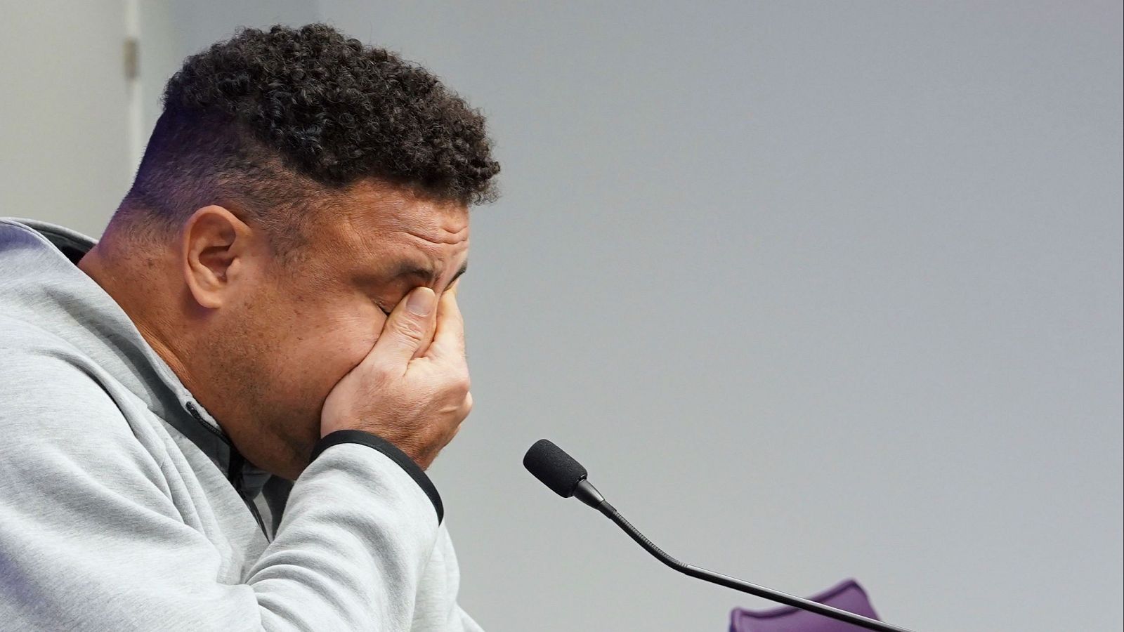 Ronaldo vende el Real Valladolid