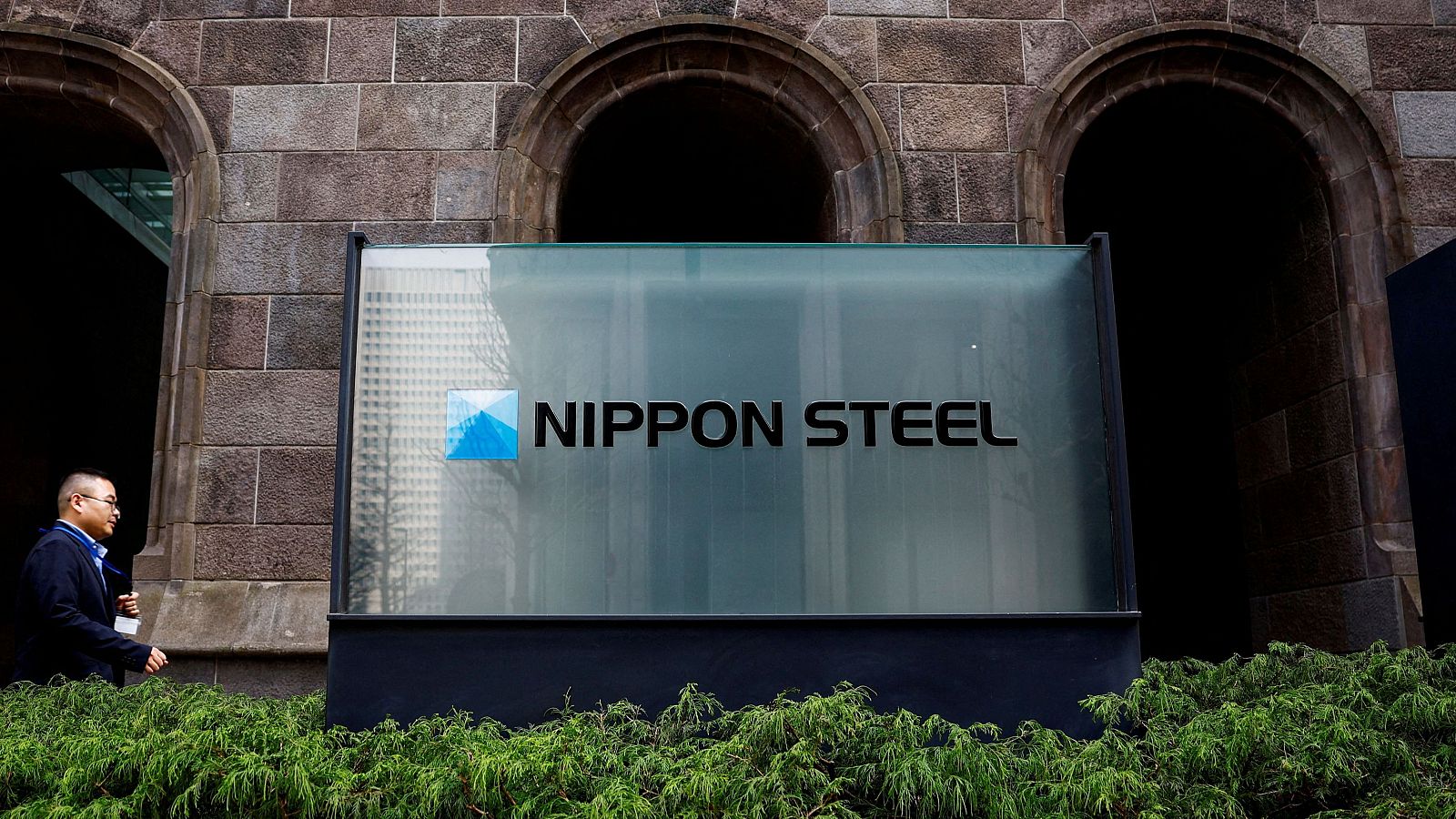 Trump da luz verde a la alianza entre la acerera japonesa Nippon Steel y la estadounidense U.S. Steel