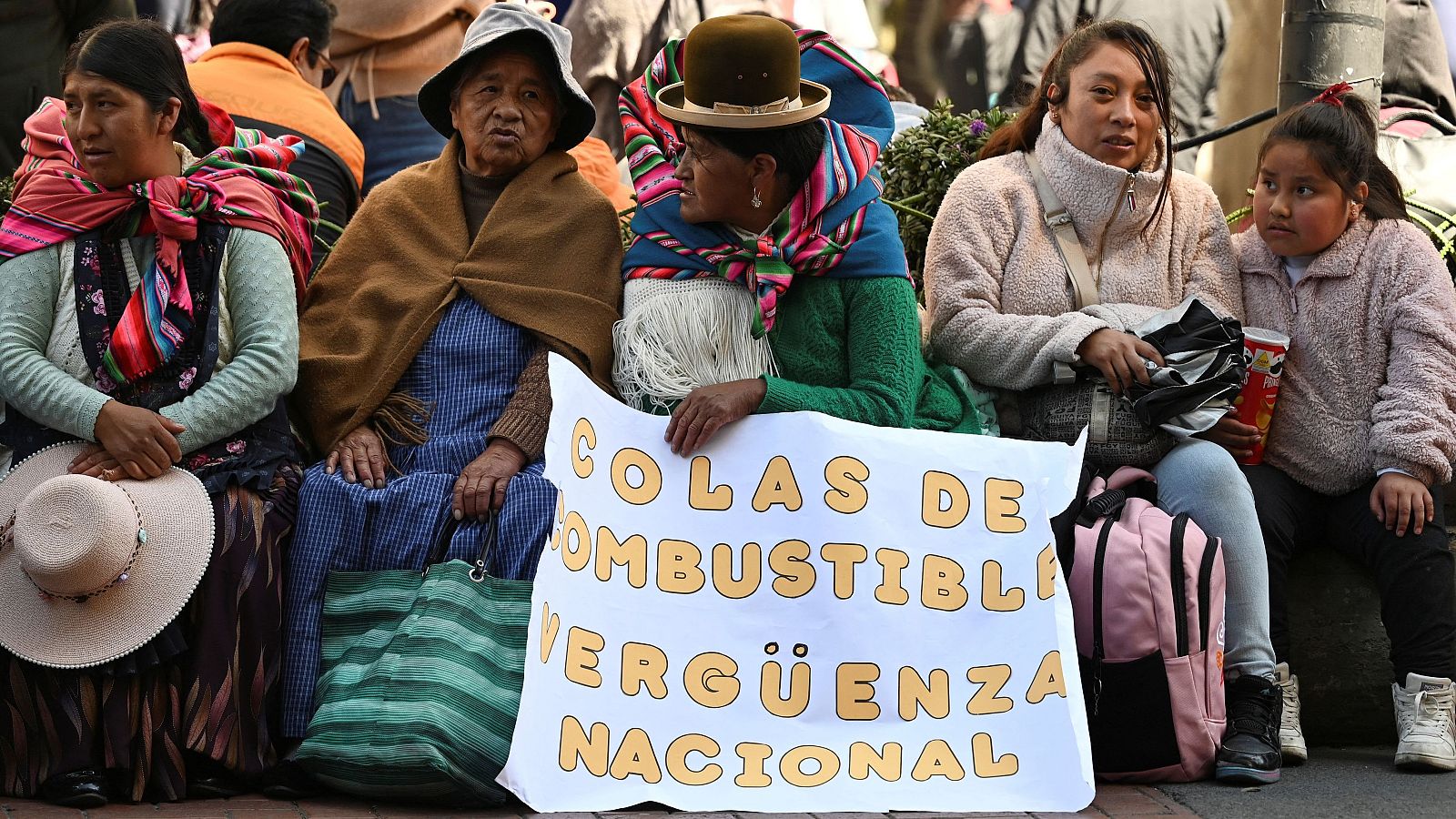 El Gobierno de Bolivia anuncia medidas urgentes ante la crisis económica y la escasez de combustibles