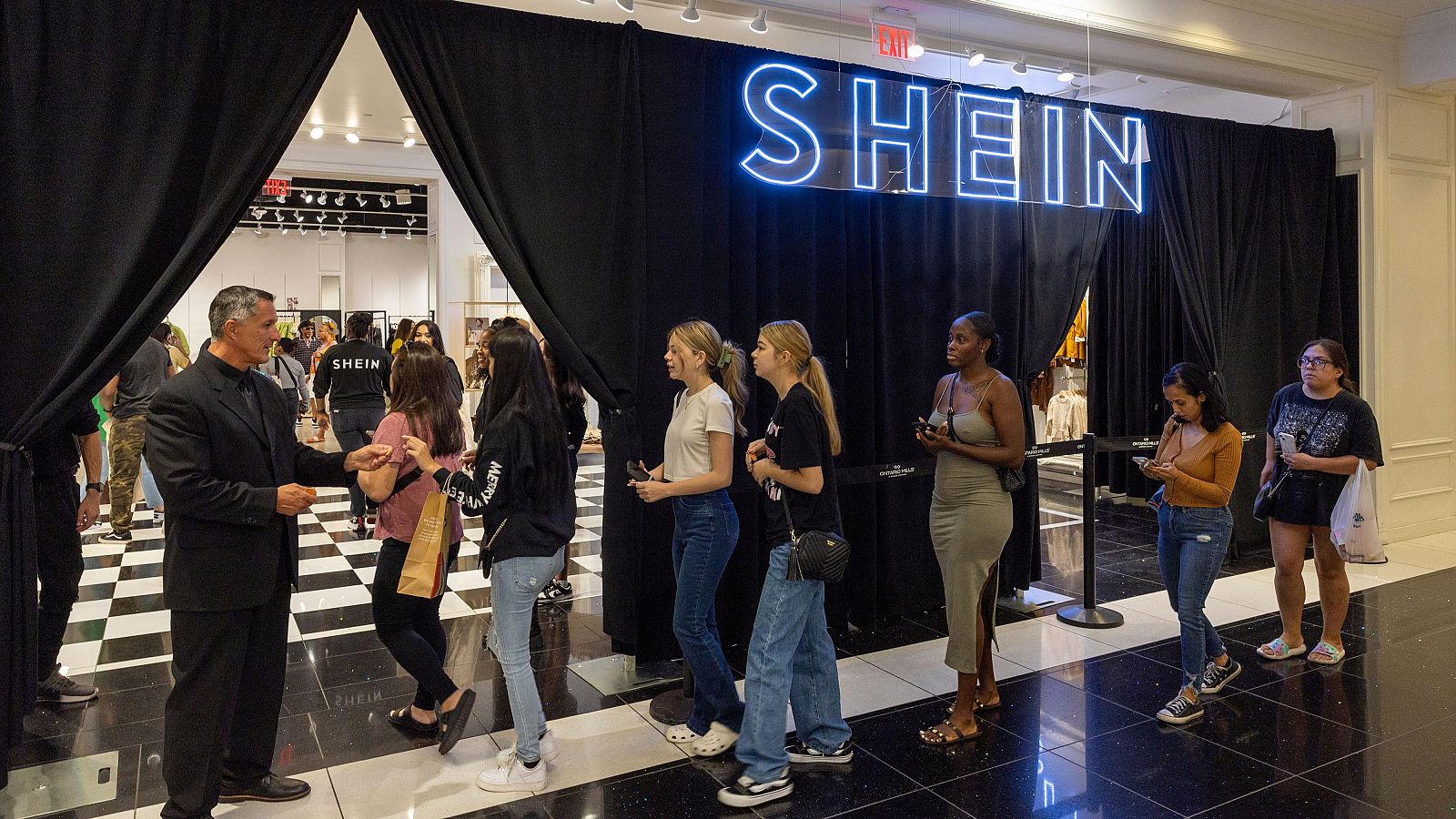 La UE urge a Shein a respetar las leyes comunitarias de protección al consumidor