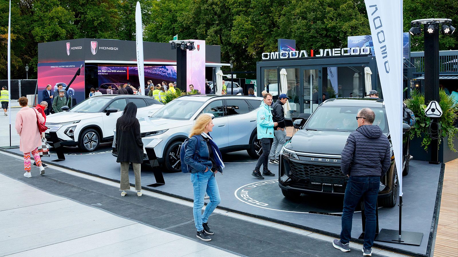 Las marcas chinas se hacen un hueco en el mercado automovilístico español y europeo: "Es la ambición sin límites"