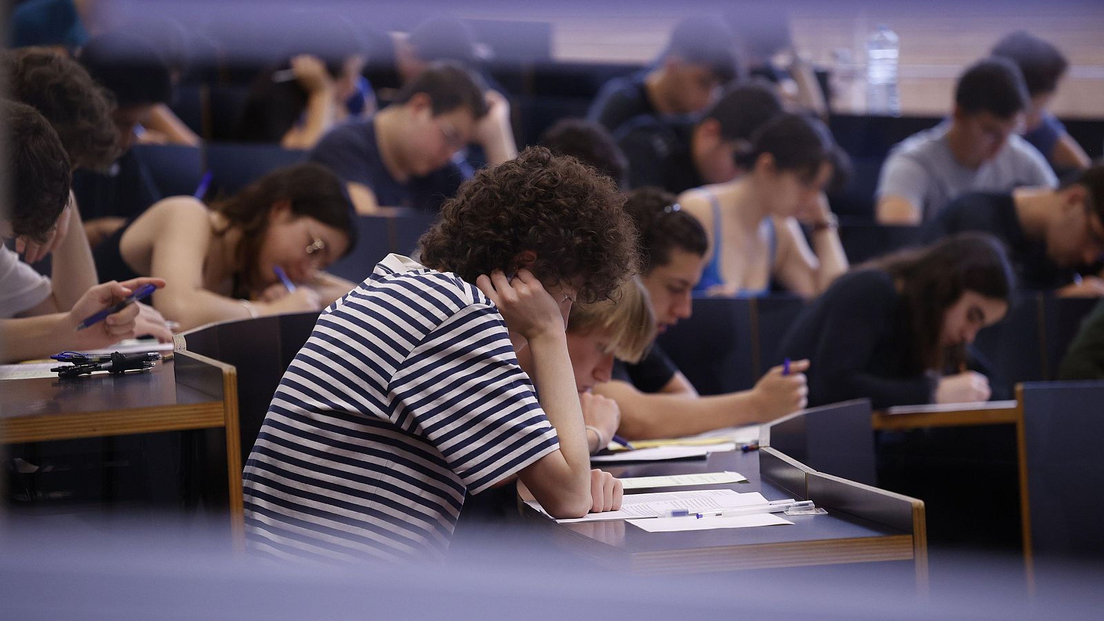 Los circuitos alternativos a la PAU: cómo esquivar unas notas de corte cada vez más exigentes