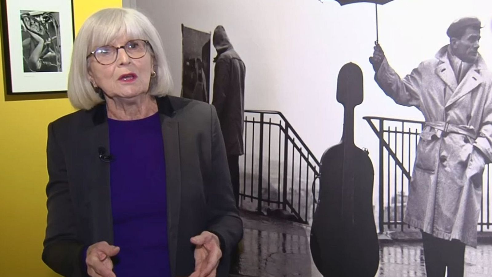 Francine Deroudille, hija de Robert Doisneau, en la exposición 'Momentos Dados'.