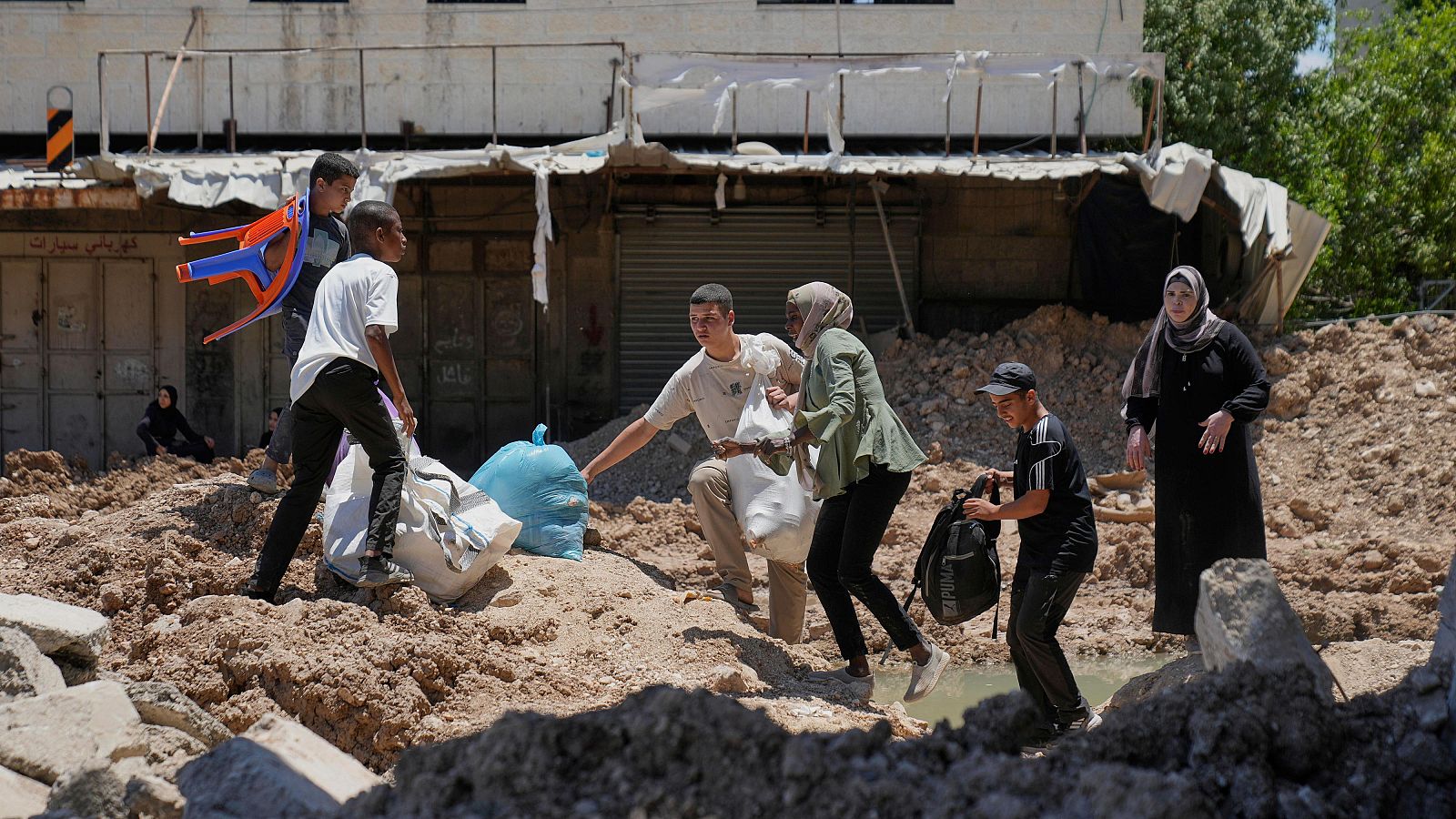 Israel aprueba 22 nuevos asentamientos ilegales en Cisjordania