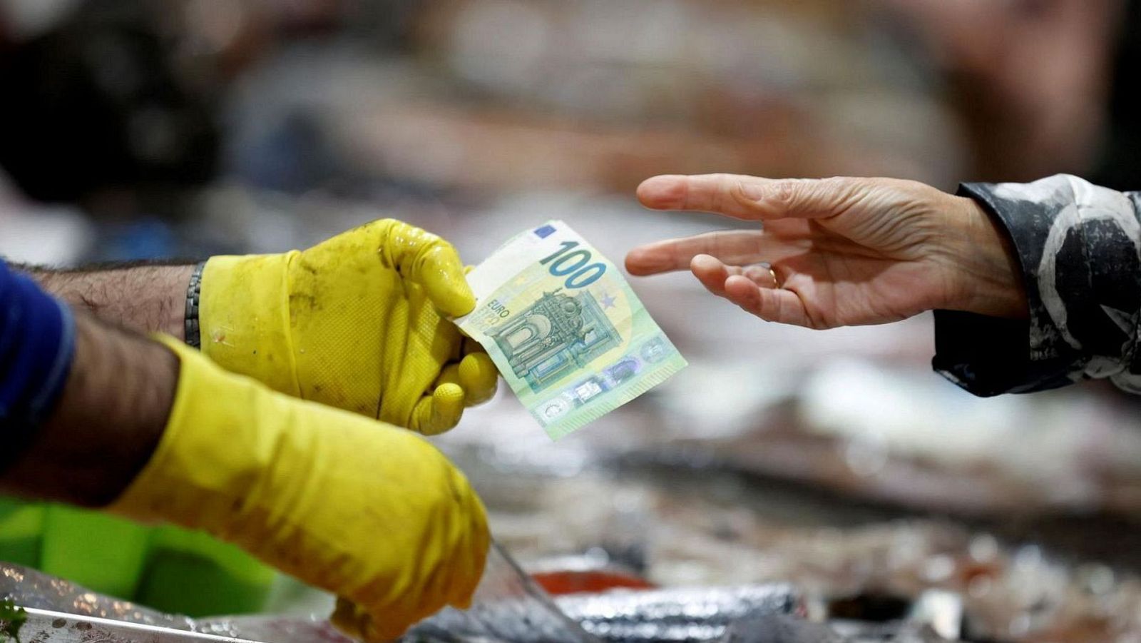 La inflación baja tres décimas en mayo hasta el 1,9% y alcanza su valor más bajo desde octubre