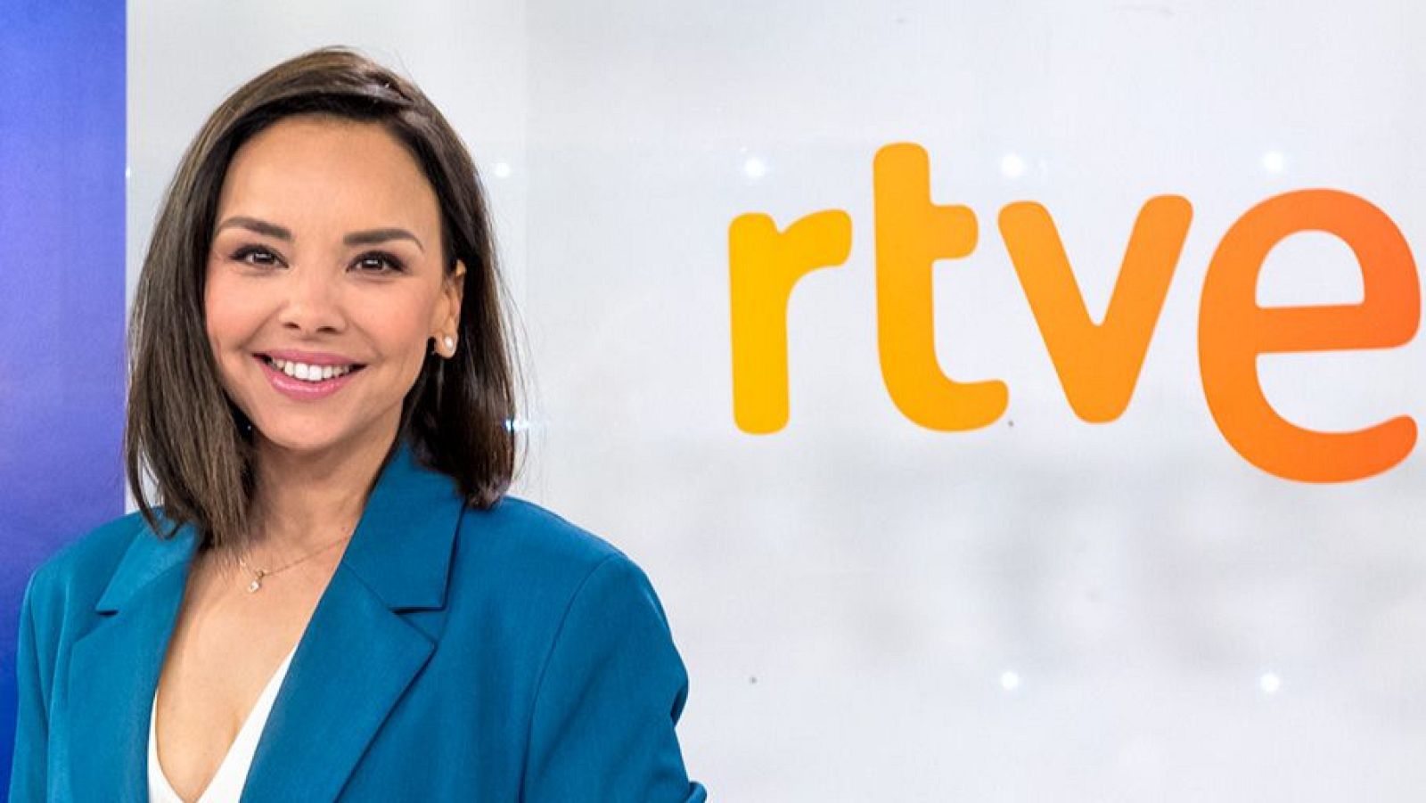 Chenoa presentará 'Dog House'