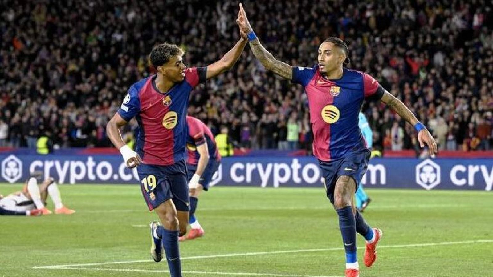 Yamal y Raphina entran en el once ideal de la Champions